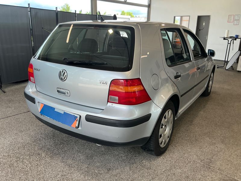 Volkswagen Golf IV 1.9 TDI Comfortline — zdjęcie 2
