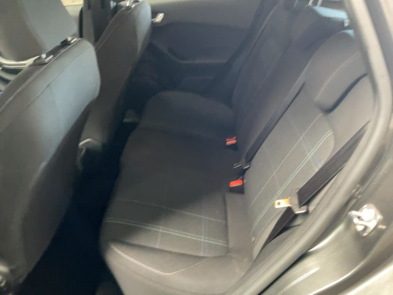 Ford Fiesta 1.1 Trend — zdjęcie 14