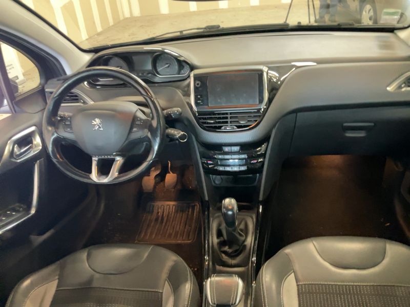 Peugeot 2008 1.6 Blue-HDi Allure — zdjęcie 12