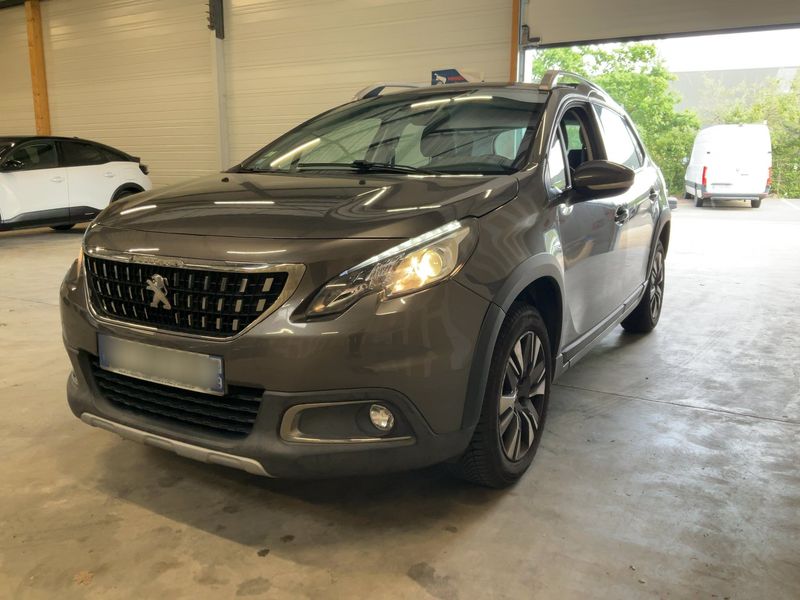 Peugeot 2008 1.6 Blue-HDi Allure — zdjęcie 1