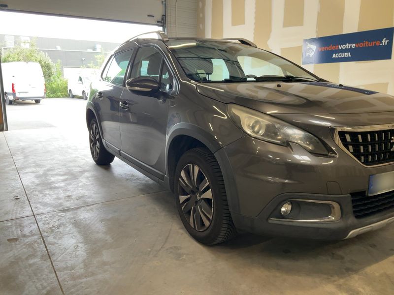 Peugeot 2008 1.6 Blue-HDi Allure — zdjęcie 8