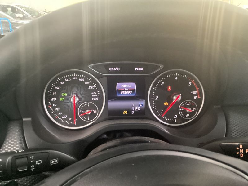 Mercedes-Benz A-Klasse A 200 CDI Style — zdjęcie 13