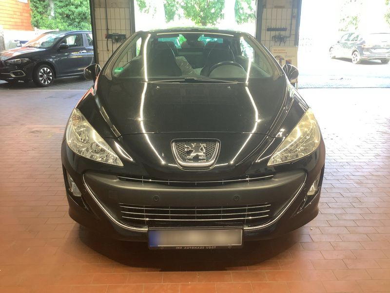 Peugeot 308 2.0 HDi Platinum 2010 – снимка 14