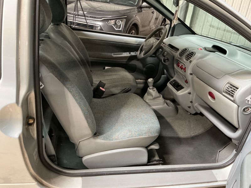 Renault Twingo 1.2 Expression — zdjęcie 3