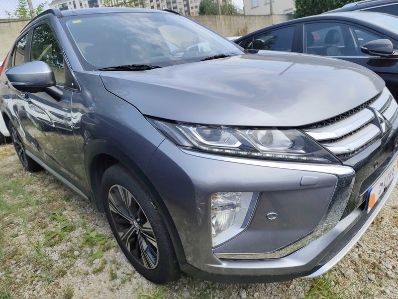 Mitsubishi Eclipse Cross 1.5 T-MIVEC Kaiteki 4WD — zdjęcie 6