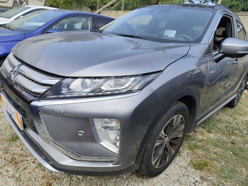 Mitsubishi Eclipse Cross 1.5 T-MIVEC Kaiteki 4WD — zdjęcie 2