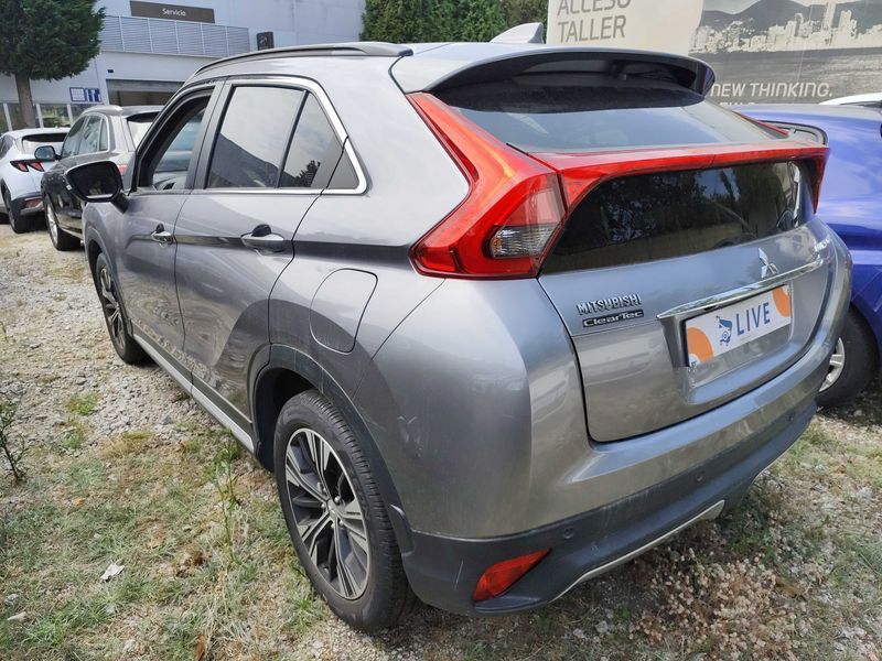 Mitsubishi Eclipse Cross 1.5 T-MIVEC Kaiteki 4WD — zdjęcie 3