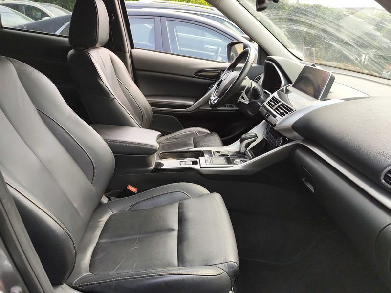 Mitsubishi Eclipse Cross 1.5 T-MIVEC Kaiteki 4WD — zdjęcie 10