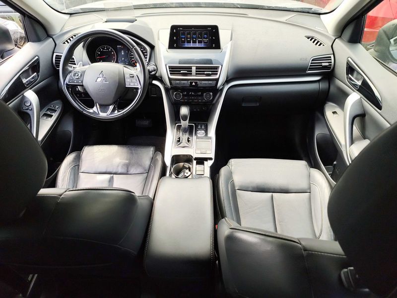 Mitsubishi Eclipse Cross 1.5 T-MIVEC Kaiteki 4WD — zdjęcie 11