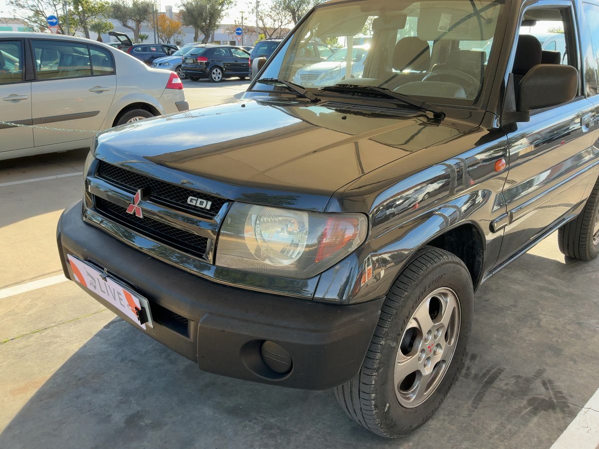 Mitsubishi Pajero 1.8 GDI 1800