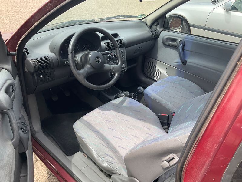 Opel Corsa 1.2 Swing — zdjęcie 3