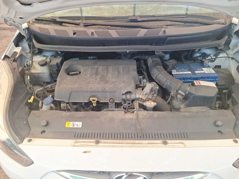 Hyundai ix20 1.6 CRDi Business Blue — zdjęcie 8