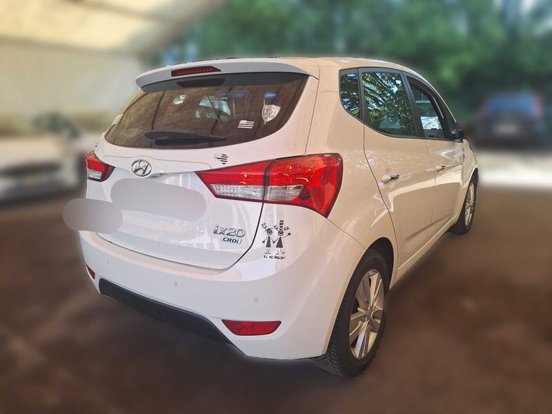Hyundai ix20 1.6 CRDi Business Blue — zdjęcie 5