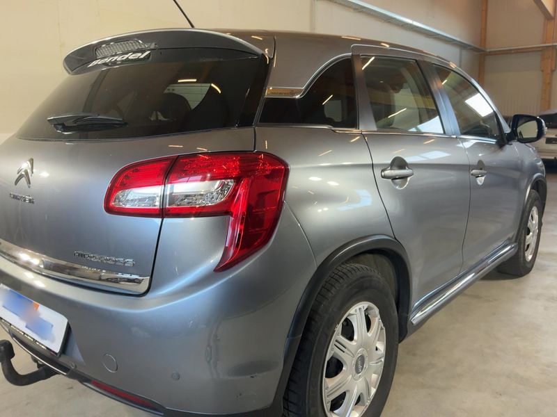 Citroen C4 Aircross 1.6 e-HDi Seduction 4WD — zdjęcie 6