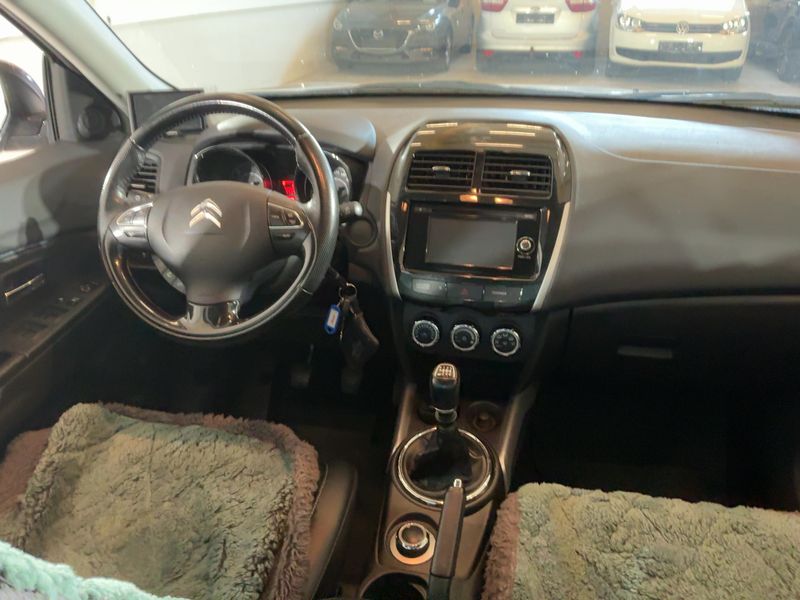 Citroen C4 Aircross 1.6 e-HDi Seduction 4WD — zdjęcie 12