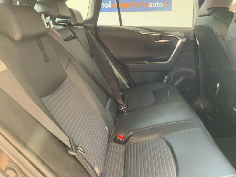 Toyota RAV 4 2.5 Hybrid 4x4 Style — zdjęcie 14
