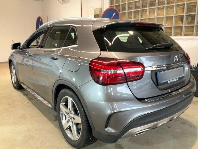 Mercedes-Benz GLA-Klasse GLA 200 AMG Line — zdjęcie 3