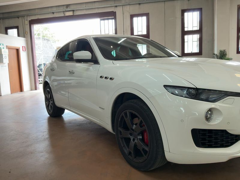 Maserati Levante 3.0 V6 Diesel GranSport — zdjęcie 8