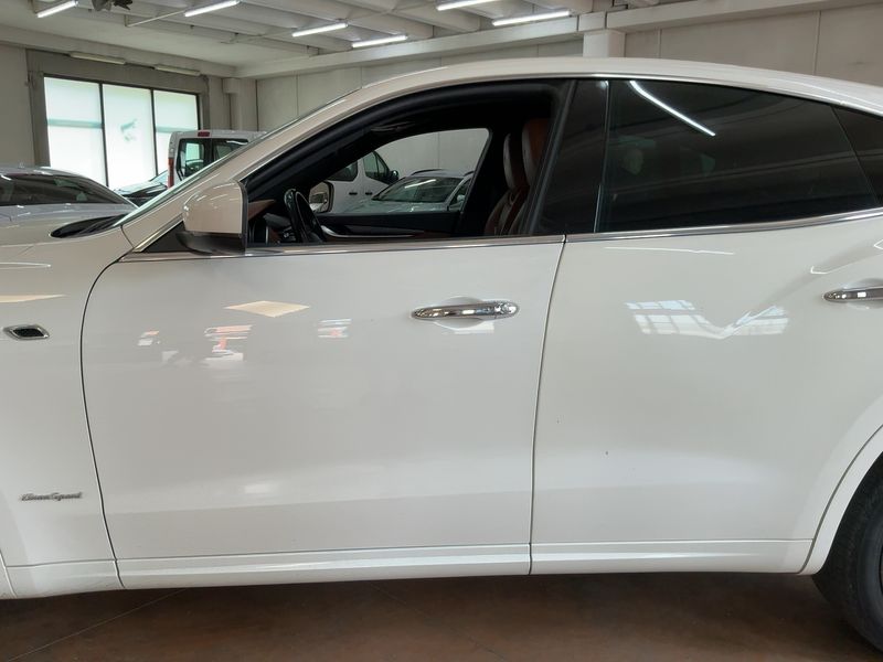 Maserati Levante 3.0 V6 Diesel GranSport — zdjęcie 4