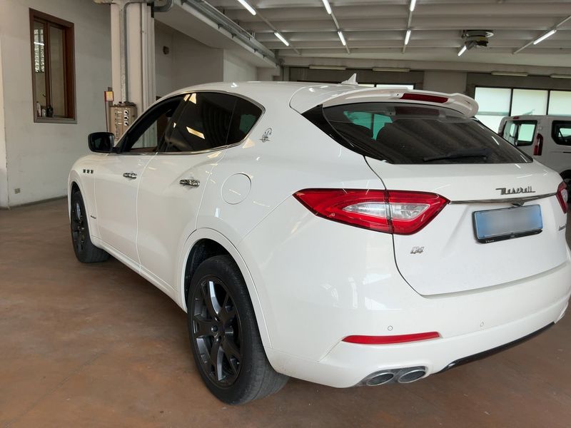 Maserati Levante 3.0 V6 Diesel GranSport — zdjęcie 3