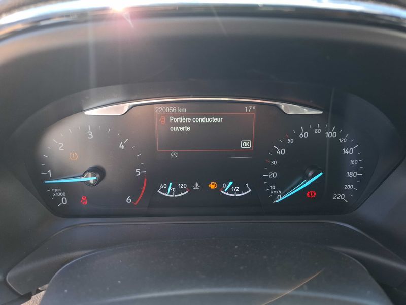 Ford Fiesta 1.5 TDCi Business — zdjęcie 12
