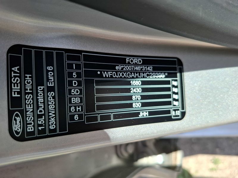 Ford Fiesta 1.5 TDCi Business — zdjęcie 16