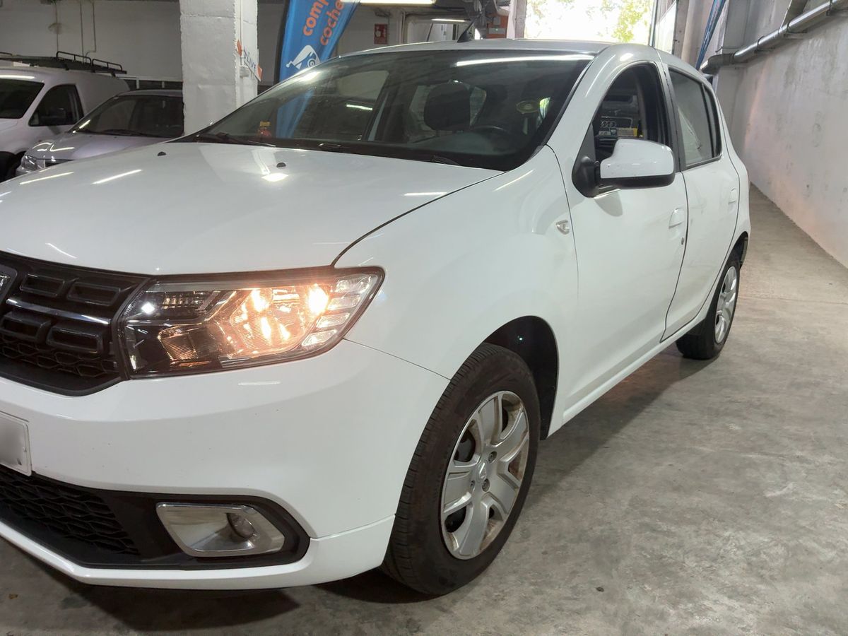 Dacia Sandero 2020 — photo 1