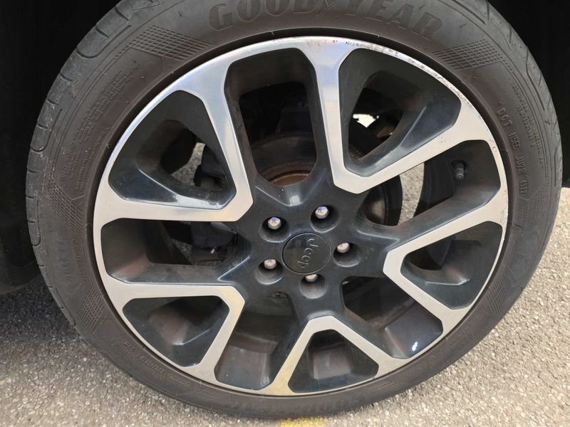 Jeep Compass 2.0 M-Jet Limited 4WD 2017 – снимка 38