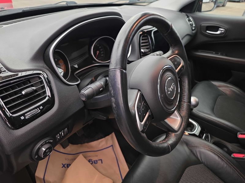 Jeep Compass 2.0 M-Jet Limited 4WD 2017 – снимка 33