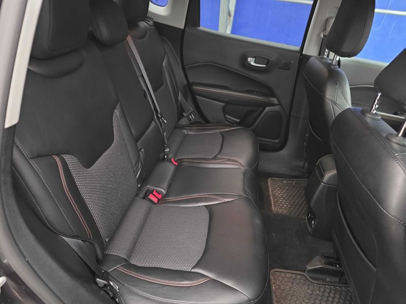 Jeep Compass 2.0 M-Jet Limited 4WD 2017 – снимка 14