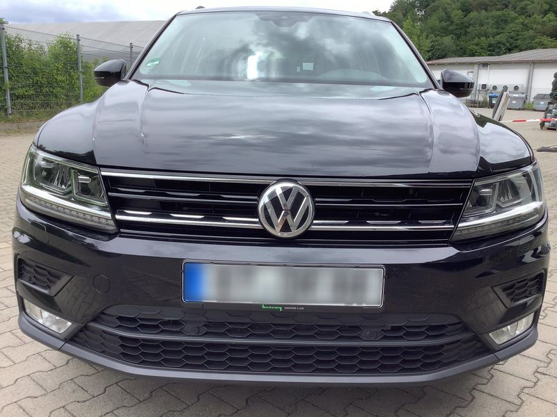 Volkswagen Tiguan 2.0 TDI Comfortline 4Motion BlueMotion Tech — zdjęcie 9