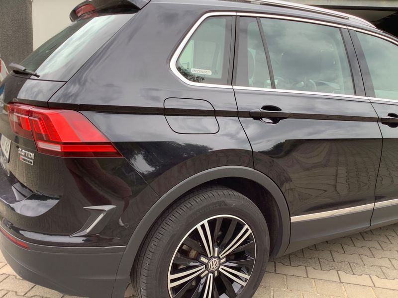 Volkswagen Tiguan 2.0 TDI Comfortline 4Motion BlueMotion Tech — zdjęcie 6