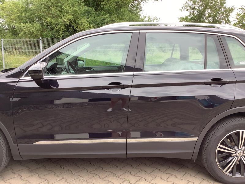 Volkswagen Tiguan 2.0 TDI Comfortline 4Motion BlueMotion Tech — zdjęcie 4