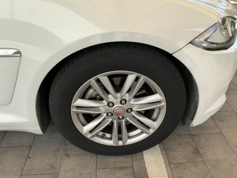 Jaguar XF 2.2 D 2014 – снимка 11