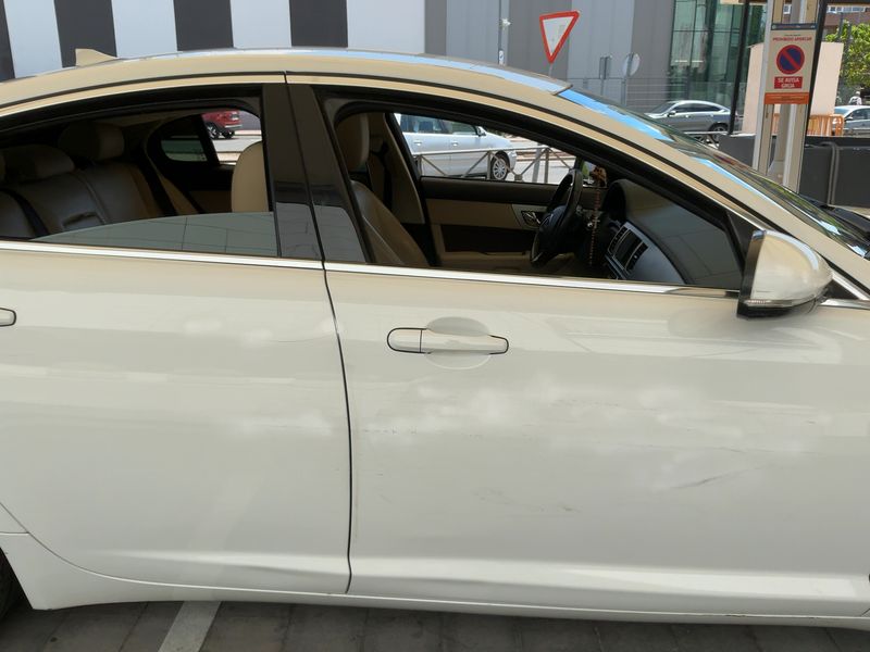 Jaguar XF 2.2 D — zdjęcie 7