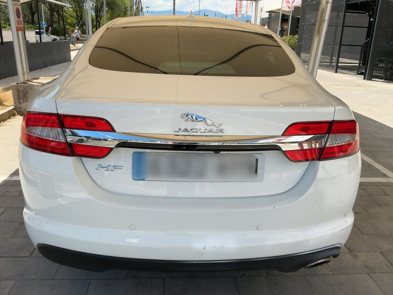 Jaguar XF 2.2 D — zdjęcie 5