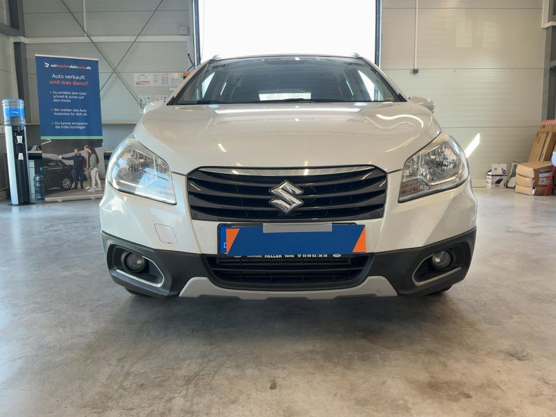 Suzuki SX4 S-Cross 1.4 BoosterJet Mild-Hybrid Comfort+ 4x4 — zdjęcie 9
