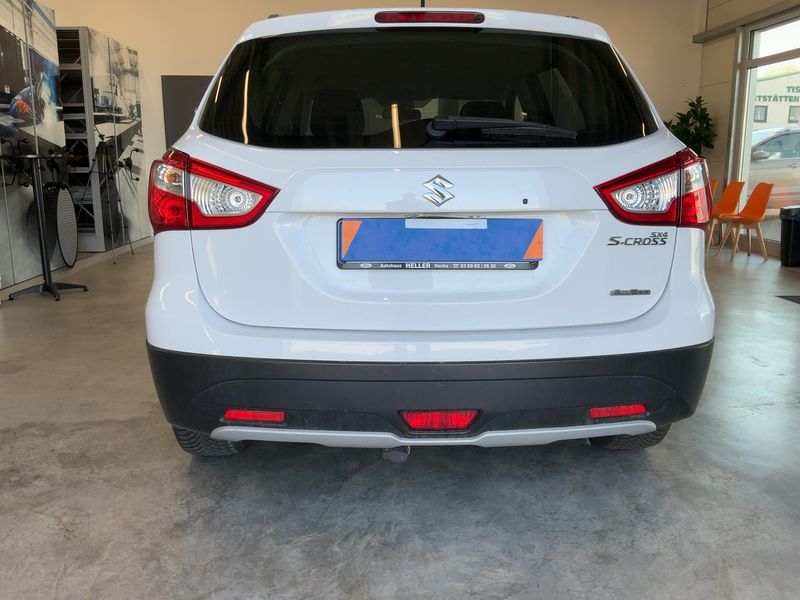 Suzuki SX4 S-Cross 1.4 BoosterJet Mild-Hybrid Comfort+ 4x4 — zdjęcie 5