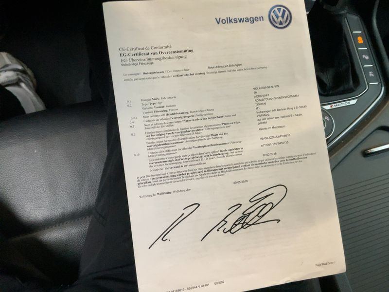 Volkswagen Tiguan Allspace 2.0 TSI Highline 4Motion — zdjęcie 16