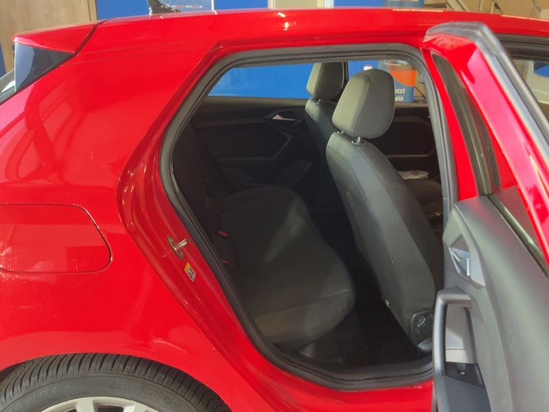 Audi A1 Sportback 30 TFSI Advanced — zdjęcie 14