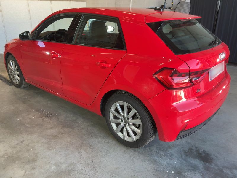 Audi A1 Sportback 30 TFSI Advanced — zdjęcie 3