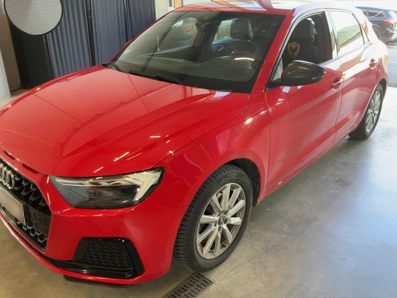 Audi A1 Sportback 30 TFSI Advanced — zdjęcie 2
