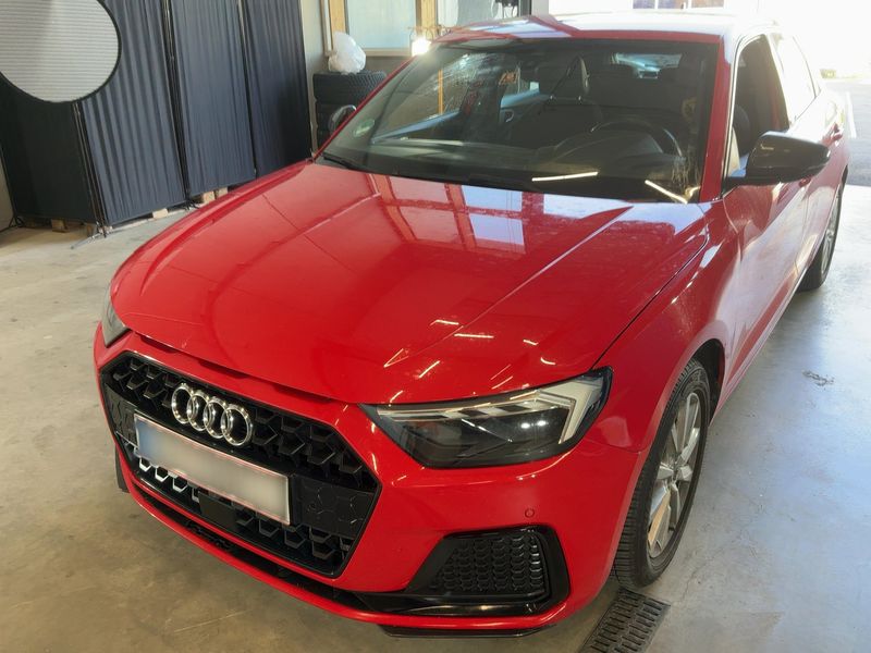 Audi A1 Sportback 30 TFSI Advanced — zdjęcie 1