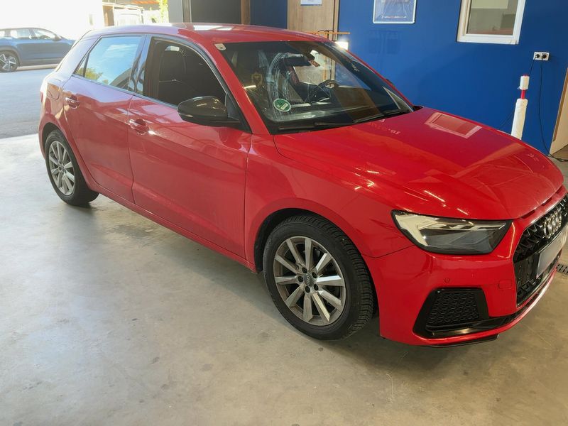 Audi A1 Sportback 30 TFSI Advanced — zdjęcie 8