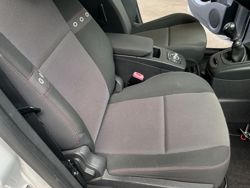 Renault Grand Scenic 1.5 dCi Expression 2013 – снимка 40