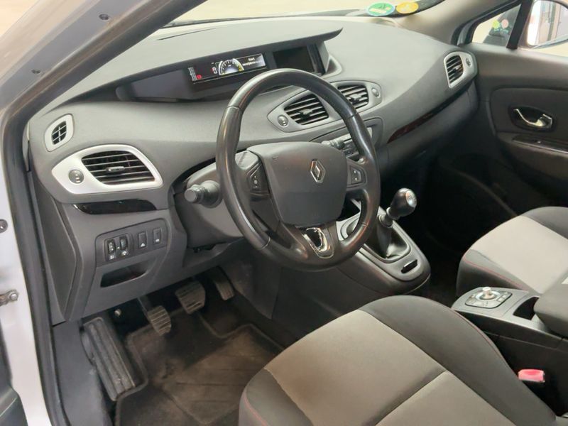 Renault Grand Scenic 1.5 dCi Expression 2013 – снимка 17