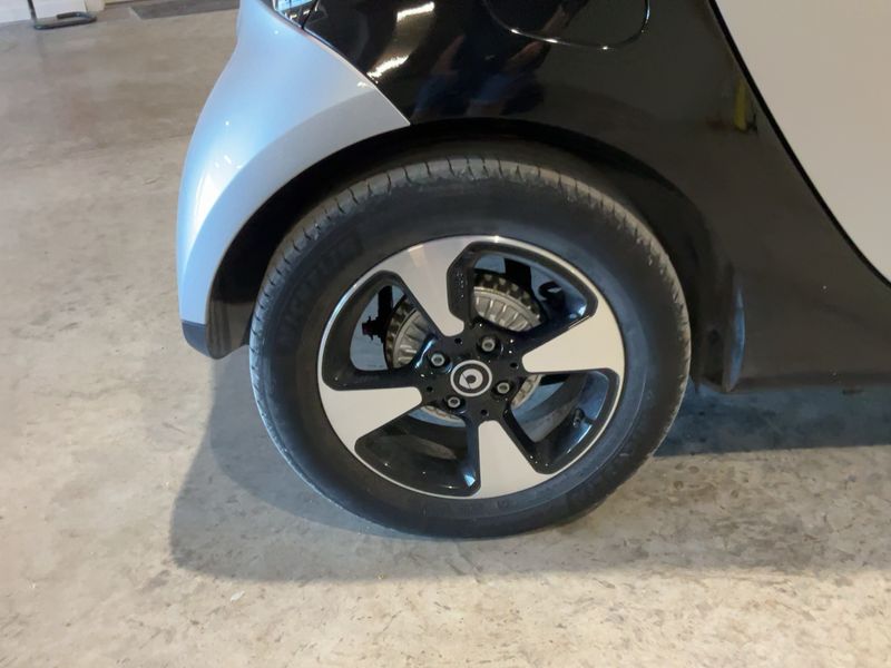 Smart fortwo electric drive 60 kW edition parisblue 2021 – снимка 9