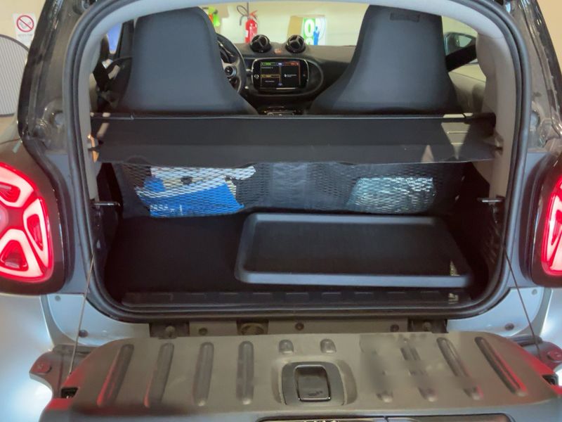 Smart fortwo electric drive 60 kW edition parisblue 2021 – снимка 15