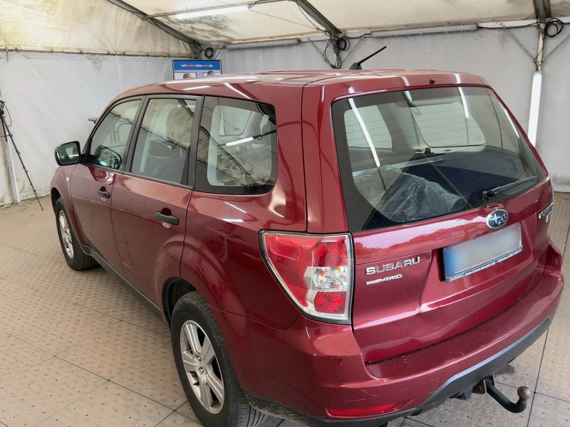 Subaru Forester 2.0 Diesel Active — zdjęcie 3