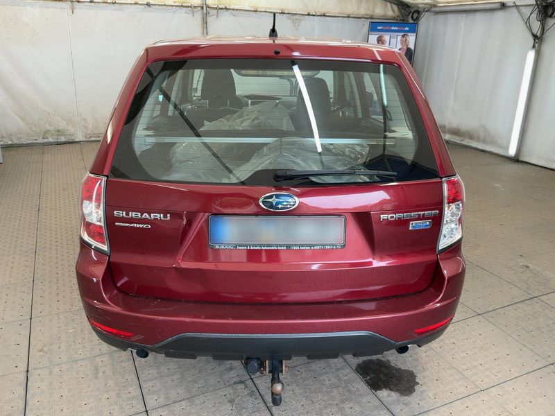 Subaru Forester 2.0 Diesel Active — zdjęcie 5